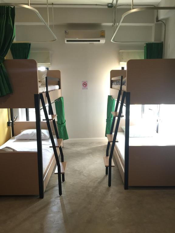 Bed@Town Hostel Бангкок Номер фото